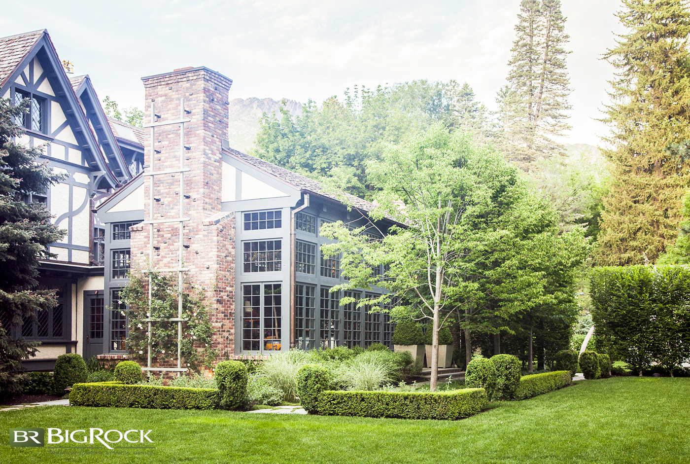 Big Rock Premium Landscaping and Design will bring a well manicured landscape design to your luxury landscape while incorporating elements that will match your home aesthetic.