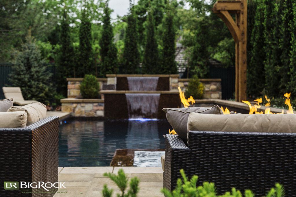 When creating a landscape plan for your backyard, consider how you will be using your backyard such as seating areas, water features and pool. Create areas that will compliment your entire landscape.