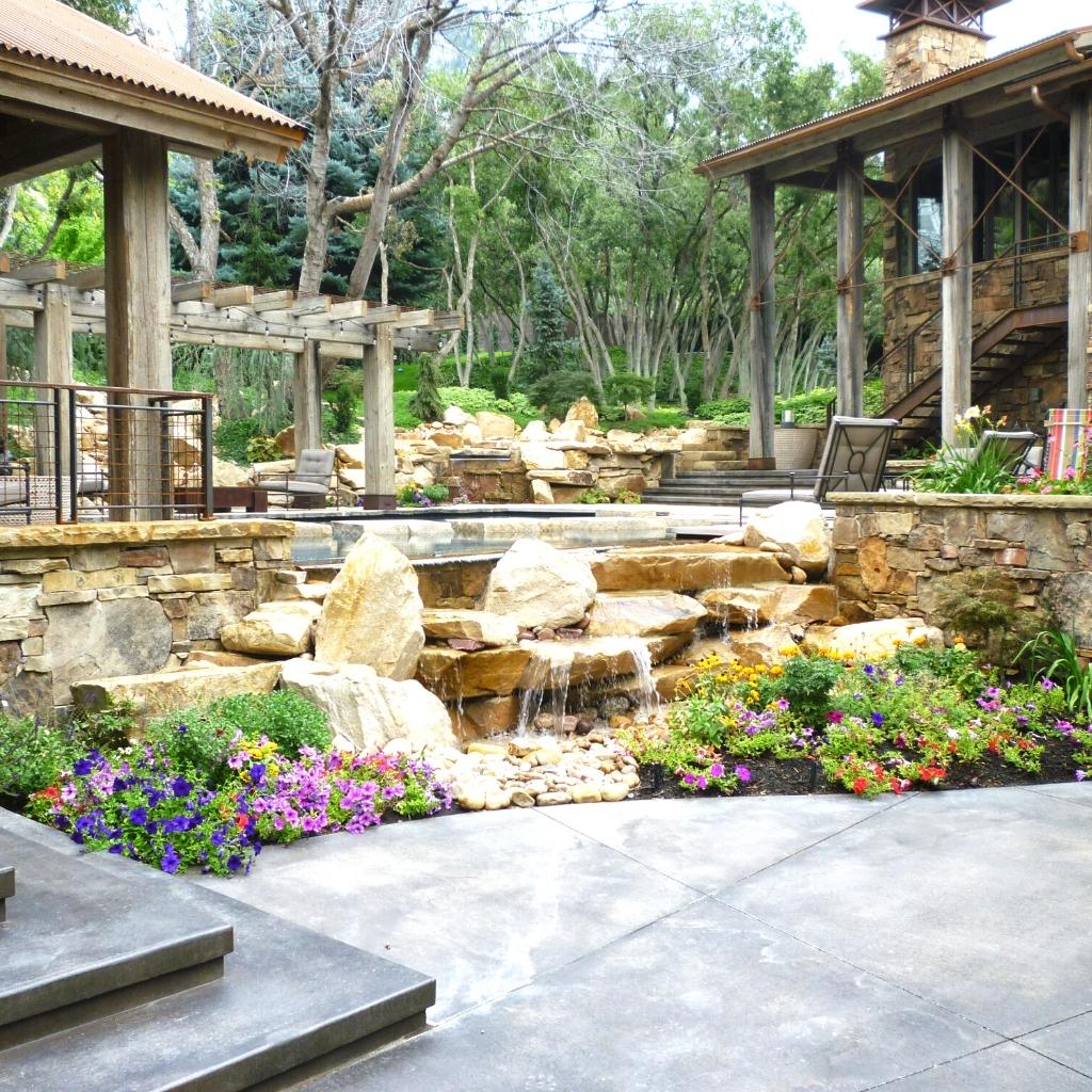 At Big Rock Landscaping, we work closely with you to ensure your luxury design aspirations are fulfilled with definite grace and beauty and an all-you style