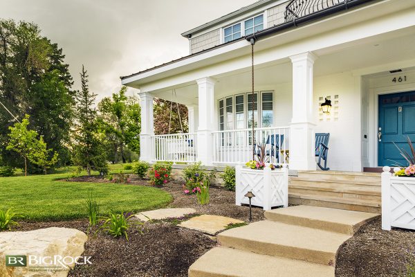 When should I start planting is a bit of a loaded question. There’s a few things you need to know, decide on and be aware of before planting takes place. But don’t you worry . . . we answer this tricky question and give you some tips on how to start spring landscaping off the right way!