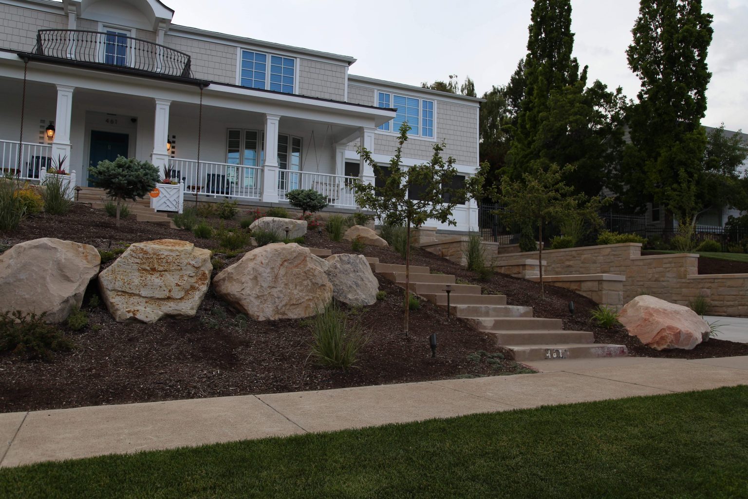 13 Landscaping Projects To Increase Your Curb Appeal - Big Rock Landscaping