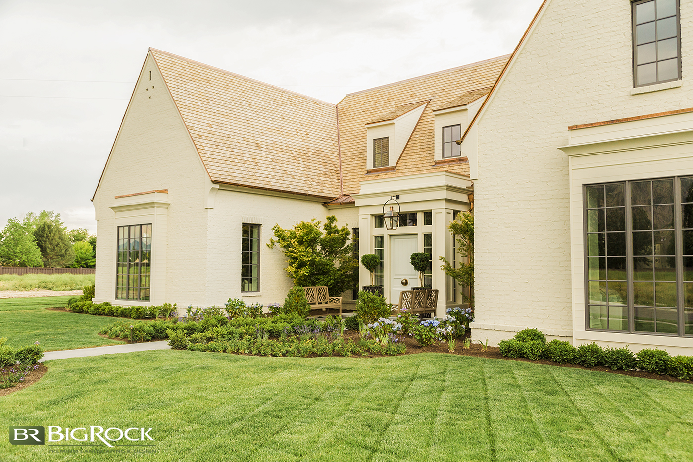 Your landscaping is the first thing people see when they come to your house, which is why landscaping for curb appeal is so important. We’re sharing 13 curb appeal landscaping ideas to help you improve the look of your home from the street to the front door.