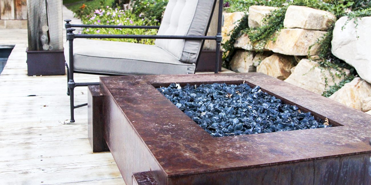 A backyard firepit should match your landscape and home design. Whether your firepit is gas or wood, Big Rock Landscaping can help design your ideal firepit.