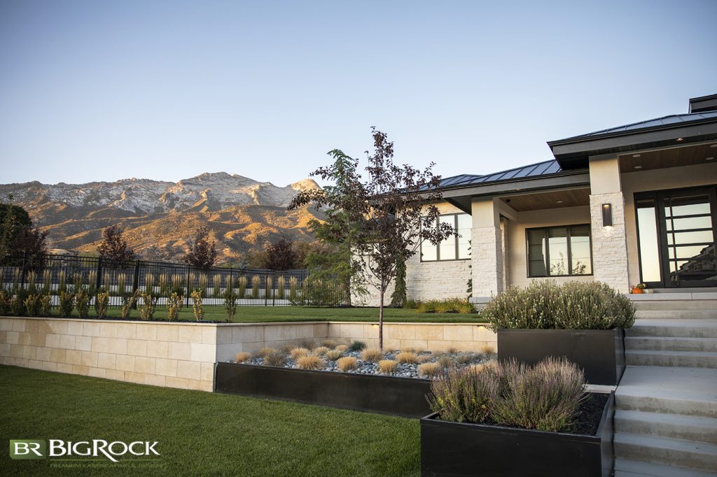 If you’re ready for a Contemporary landscaping update, but don’t know where to start, look no further than Big Rock Landscaping