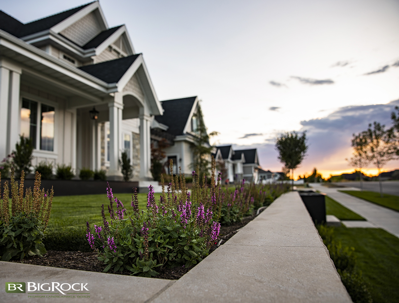 If you think modern landscape design is as simple as picking a couple of ornamental grasses and calling it a day, you haven’t seen some of the absolutely breathtaking modern landscapes our team at Big Rock Landscaping has designed.