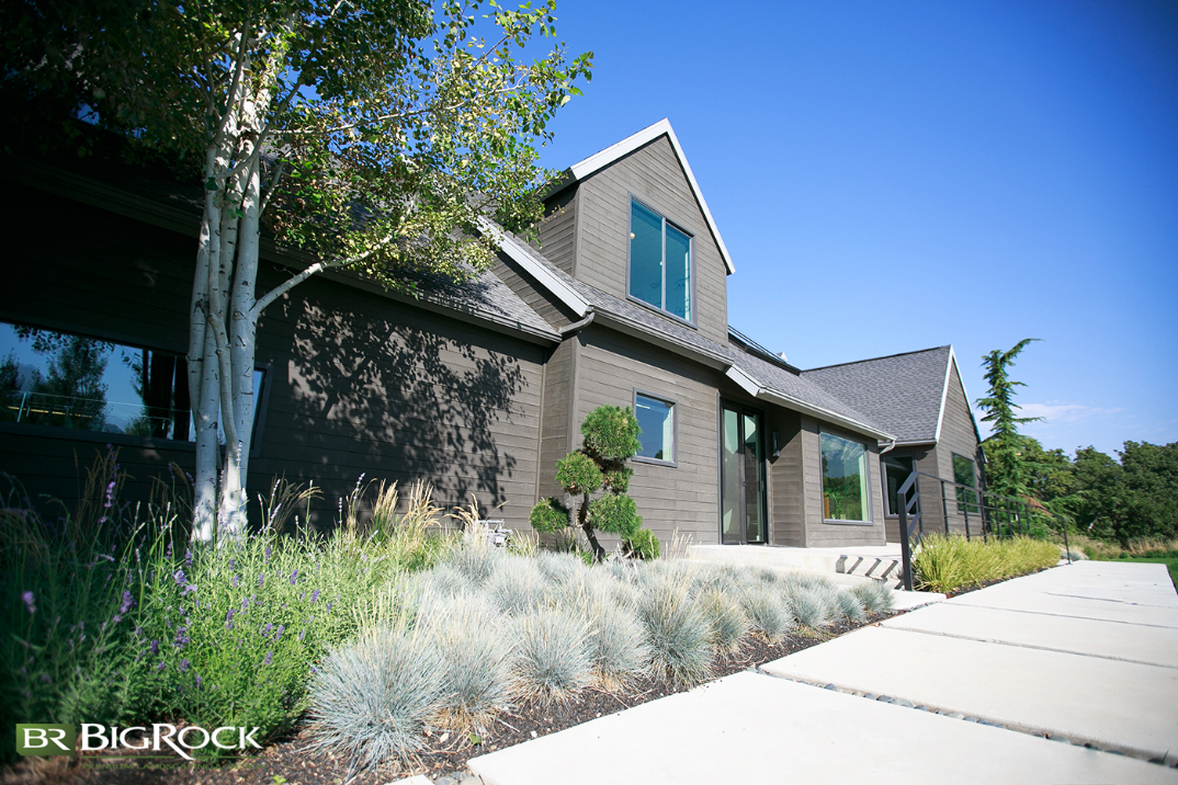 Contemporary Landscaping Design for Your Utah Home - Big Rock Landscaping